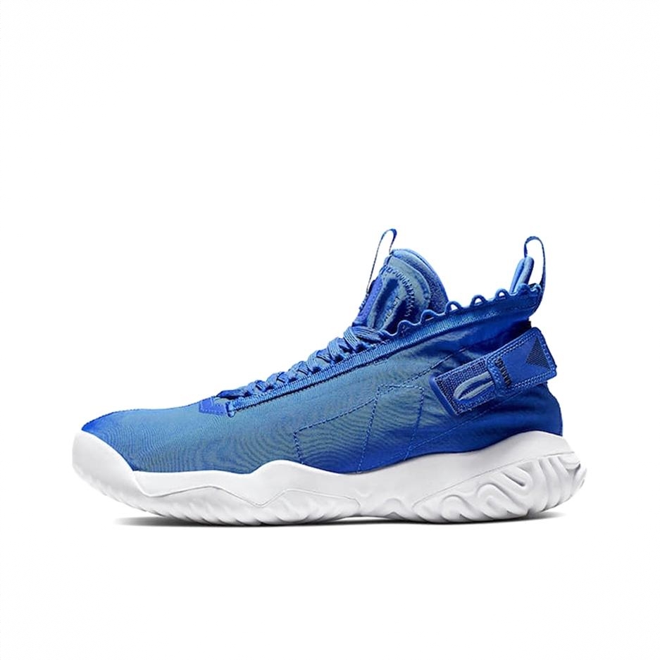 商品配色：Hyper Royal/Obsidian/White 蓝色/白色