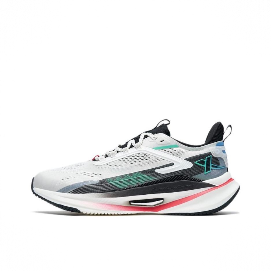 商品配色： 帆白/黑色