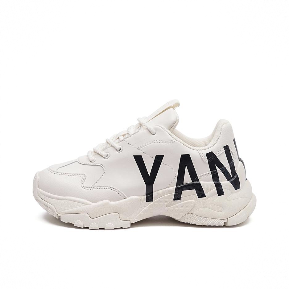 商品配色： 白色/字母