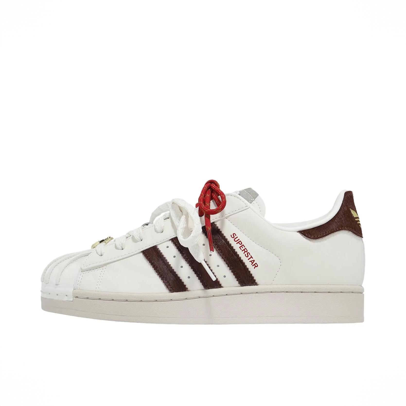 商品配色： 马年限定/白色/柔和棕/矾土棕