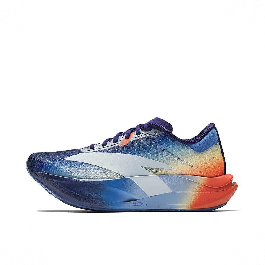 商品配色： 徐悲鸿奔马图联名/男款/破晓