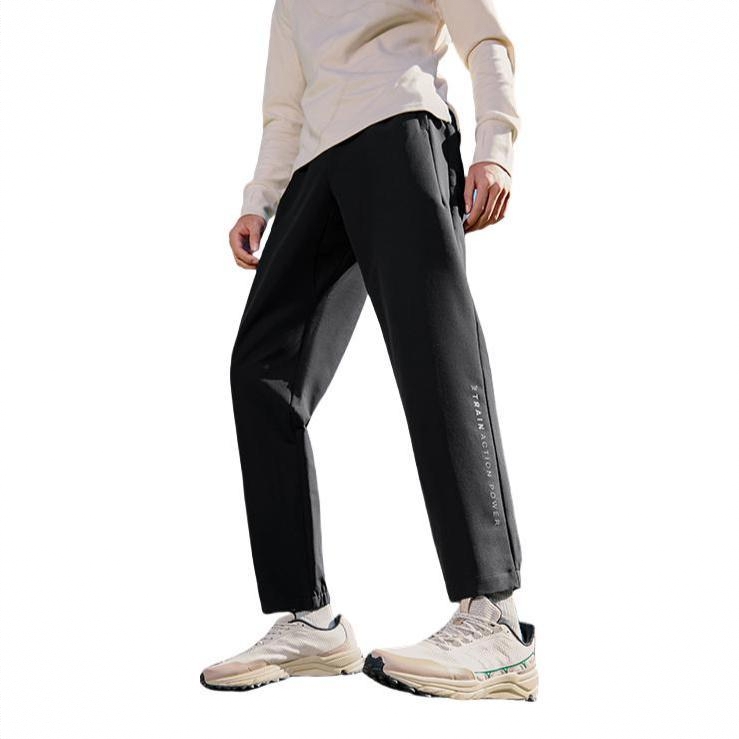 商品配色： 男/超级黑