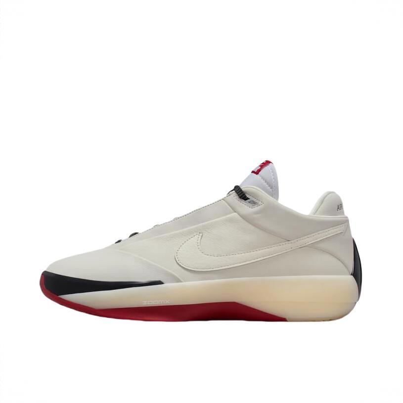 商品配色： 帆白色/黑色/校园红