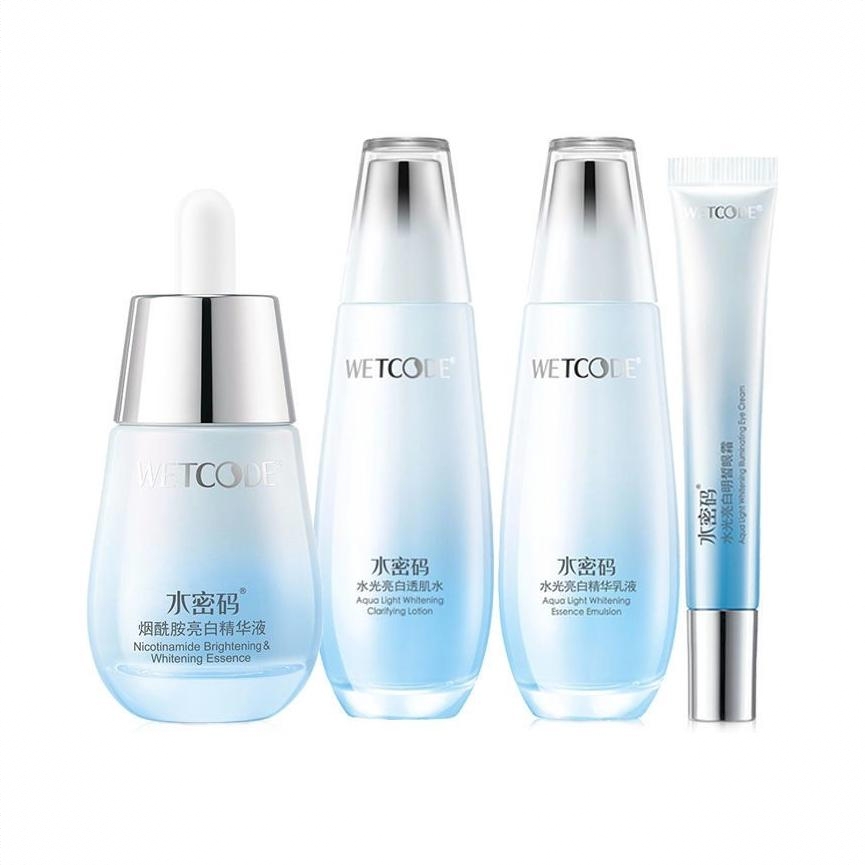 商品配色： 透肌水120ml+乳液120ml+精华30ml+眼霜15g