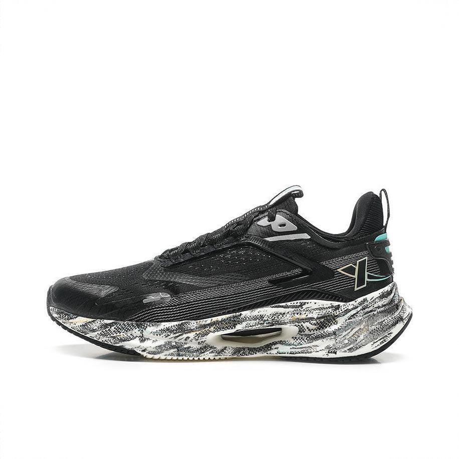 商品配色： 黑色/锌灰