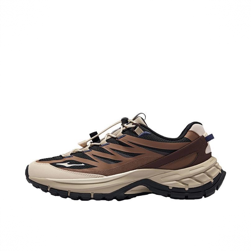 商品配色： 正黑/榛果色