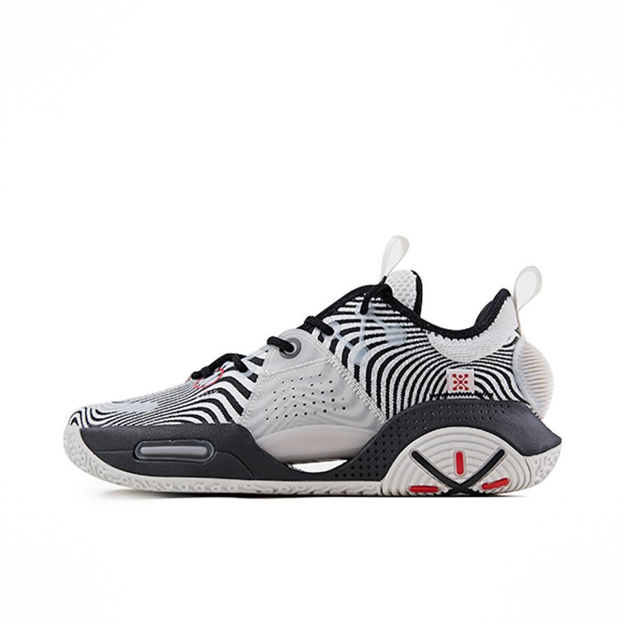 商品配色： 球员版/V1.5/Dada