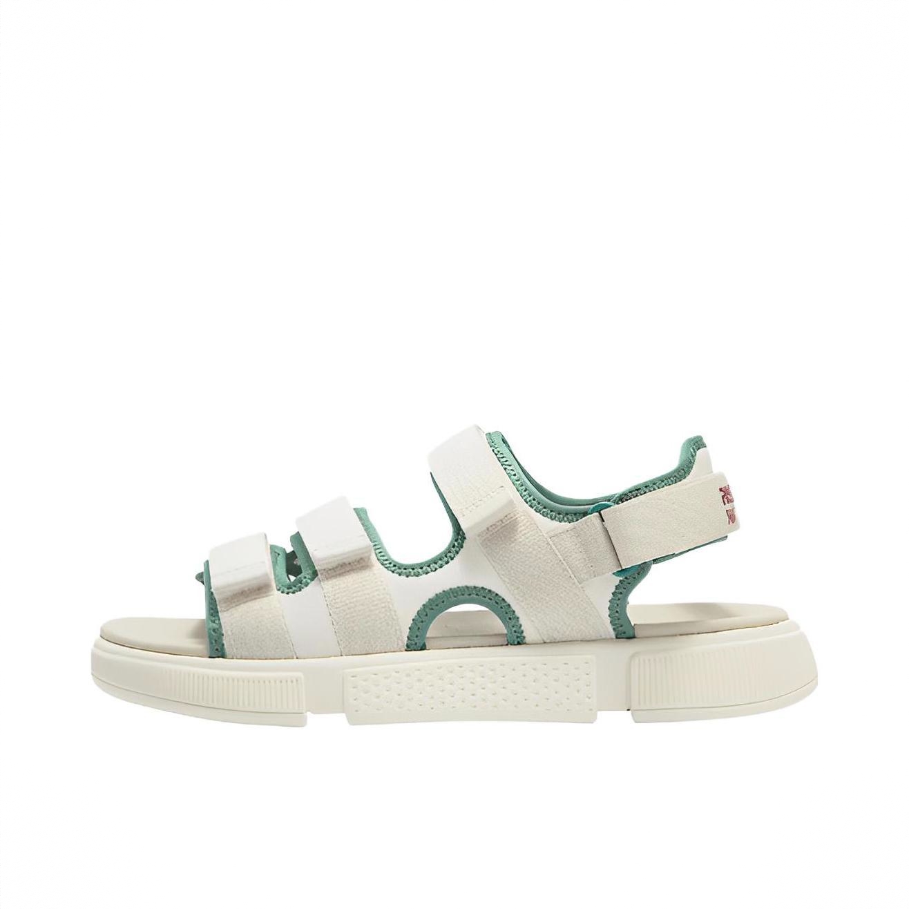 商品配色： 燕麦奶/羽毛白