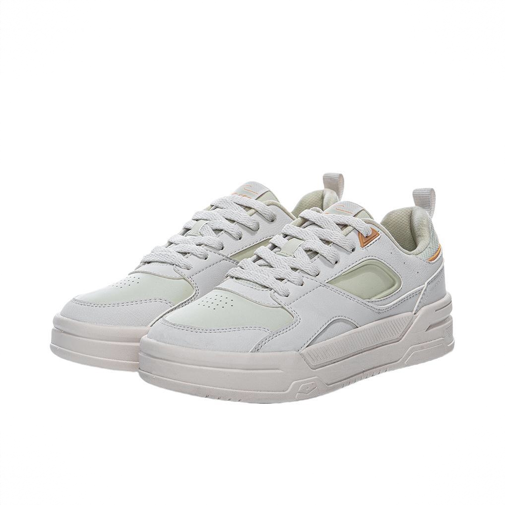 商品配色： 女款/烟灰绿/苍野灰