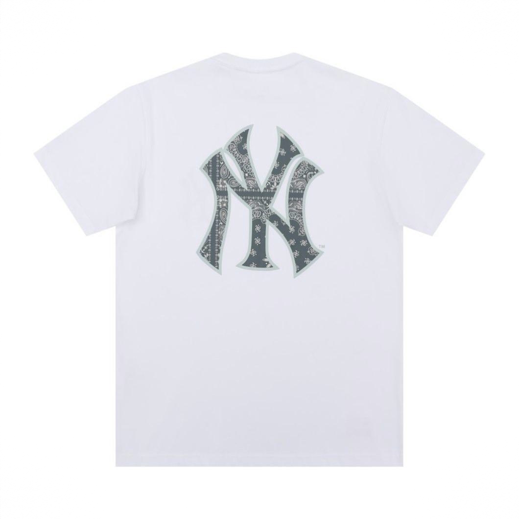 商品配色： 白/墨绿腰果花