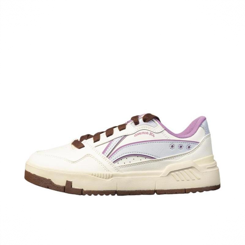 商品配色： 女款/米白色/淡暮蓝