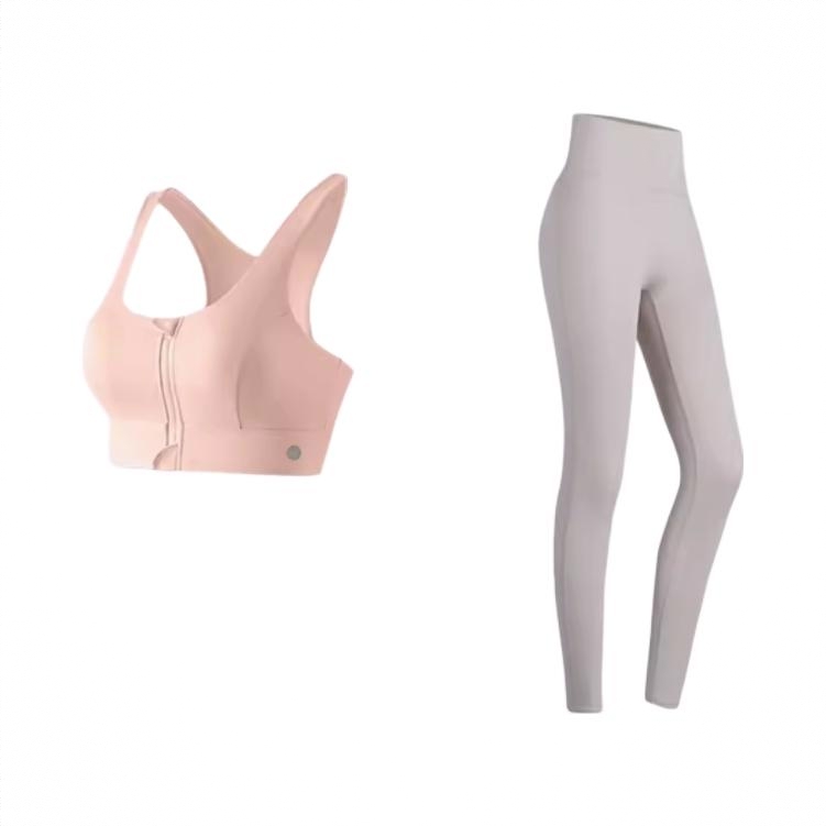 商品配色： 上装粉+下装灰杏