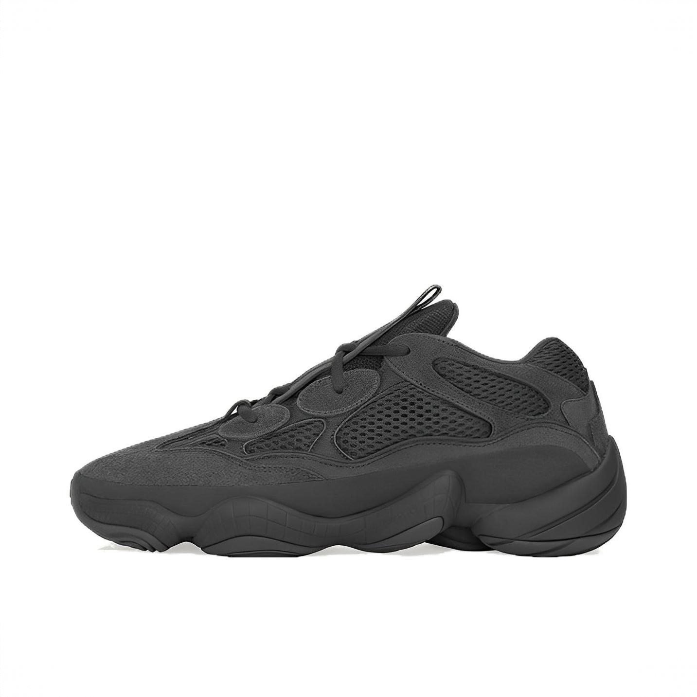 商品配色：Utility Black 全黑