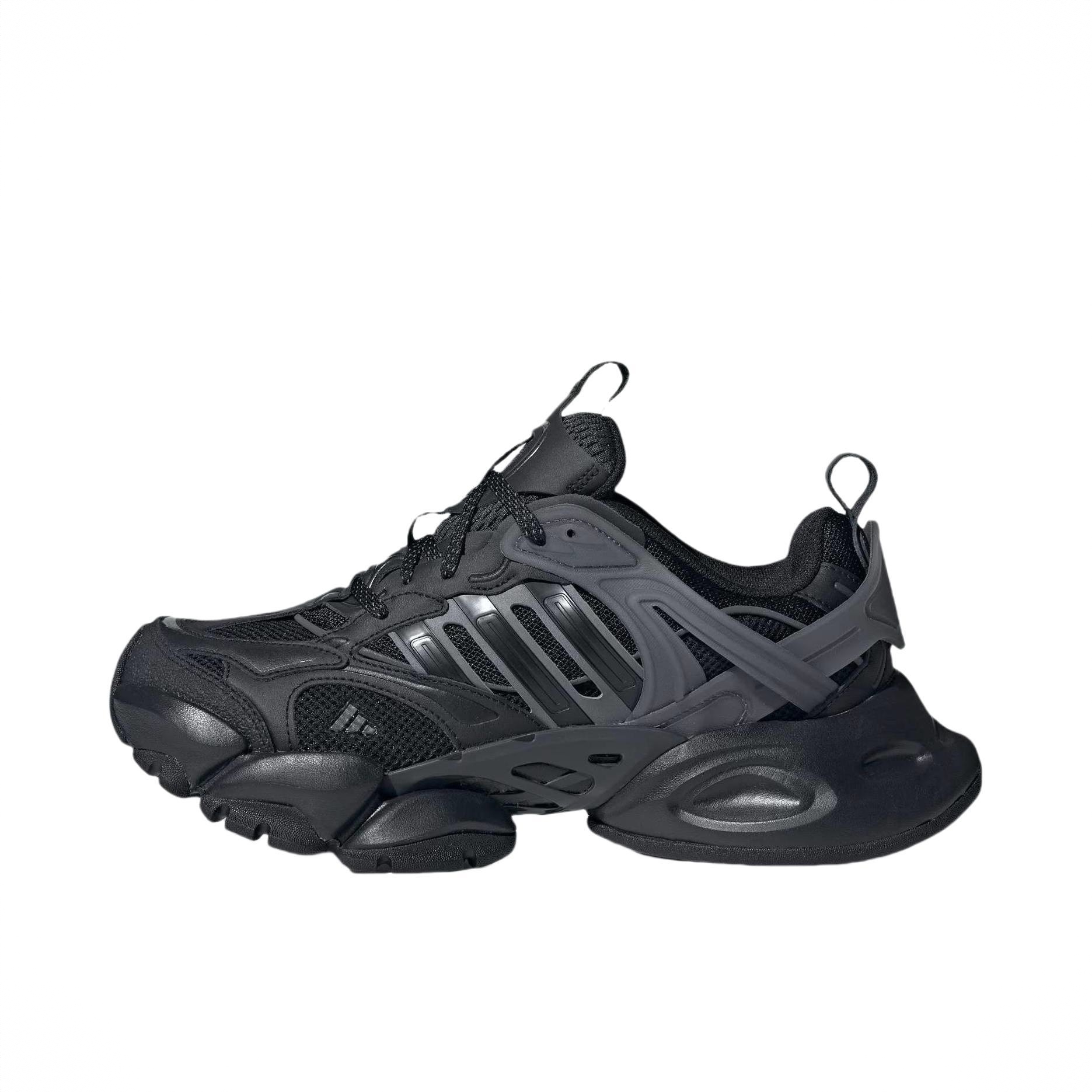 商品配色： 黑色/亮金属铁灰
