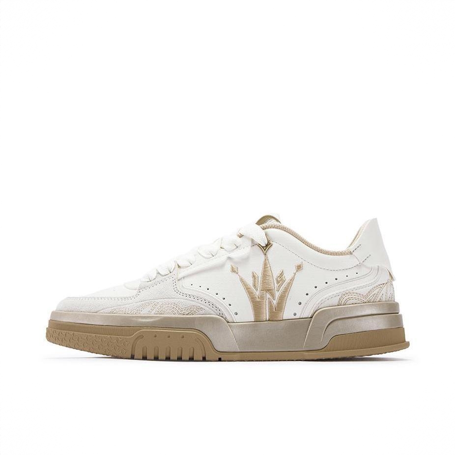 商品配色： 羽毛白/香槟金