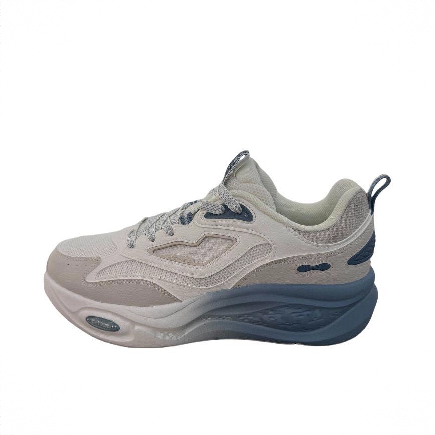 商品配色： 羽毛白/燕麦奶