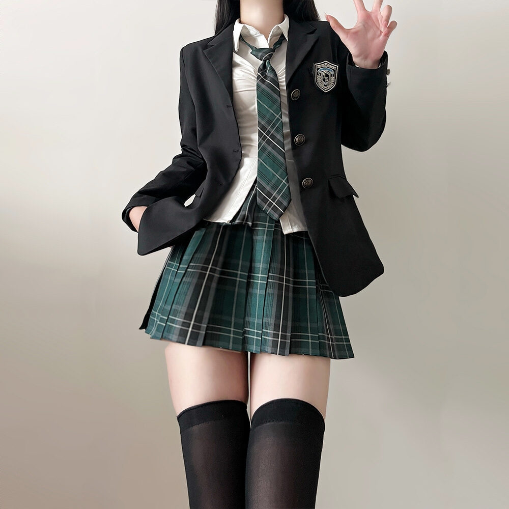 商品配色： 京野42cm+黑西装+衬衫+领带+徽章+袜子