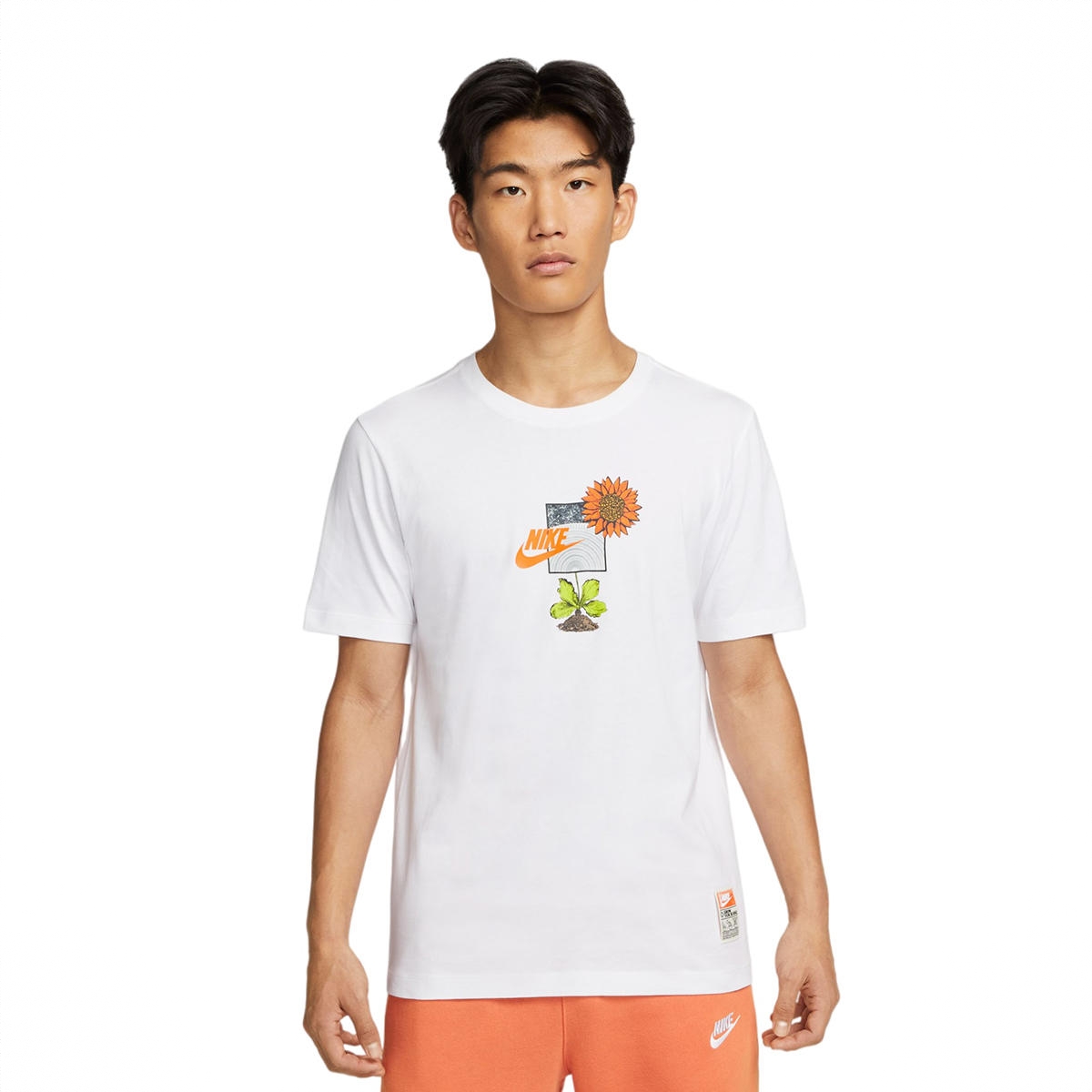 商品配色： Nike 运动休闲短袖T恤 DQ1034