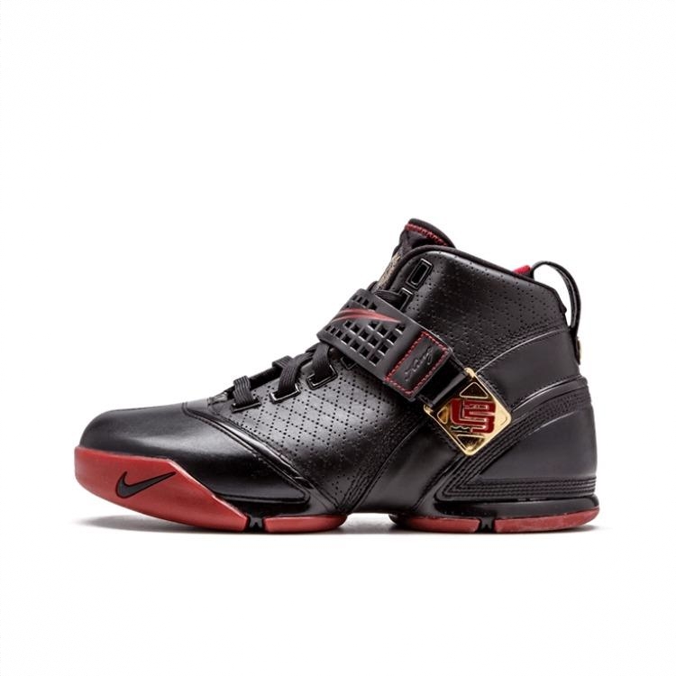 商品配色：Black Crimson Metallic Gold 黑红