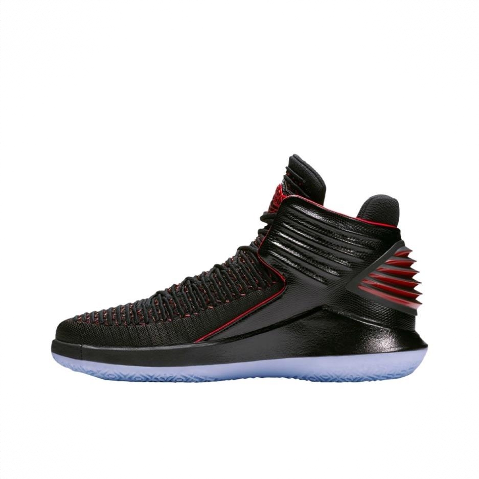 商品配色：MJ Day Banned Bred 黑红
